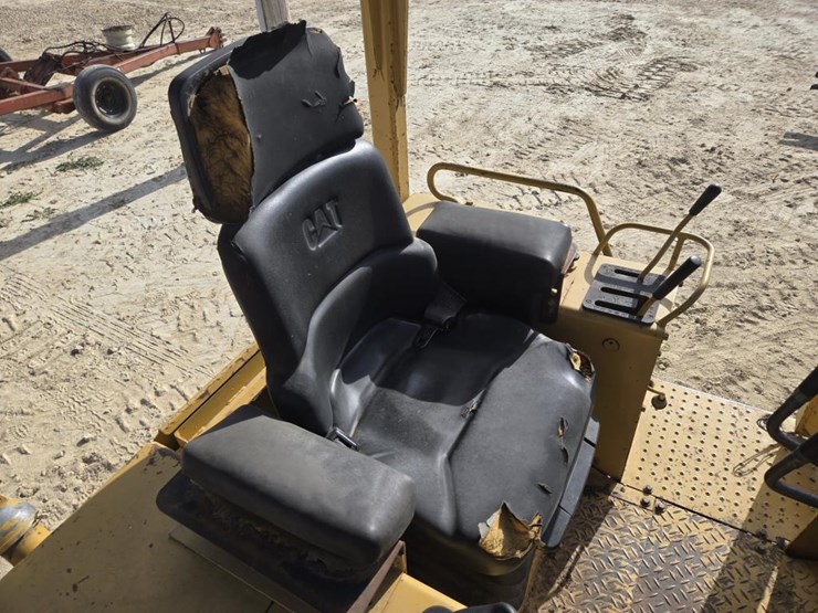 1996-caterpillar-d3c-image-20