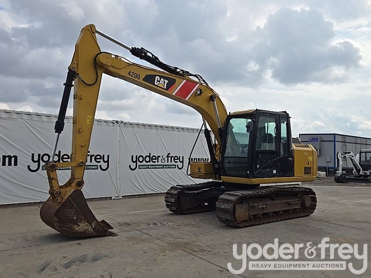 2016-caterpillar-312fgc-image-1