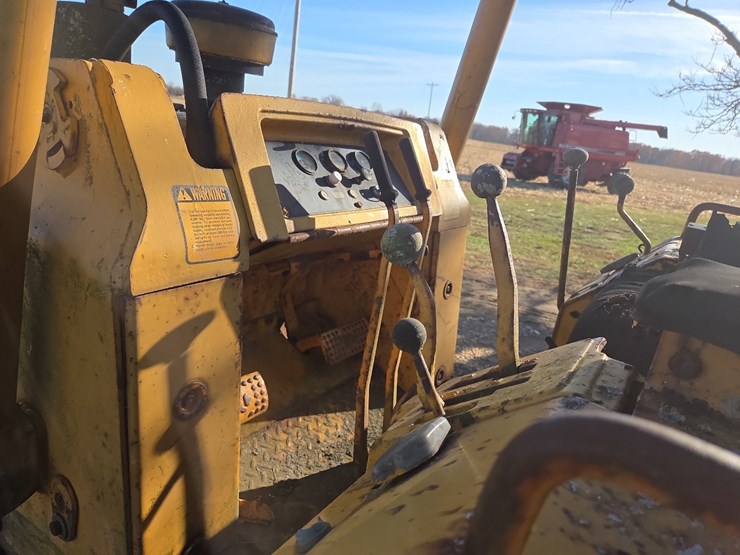 jd-455e-track-loader-w/-backhoe-image-39