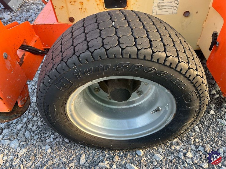 2021-jlg-4069le-image-8