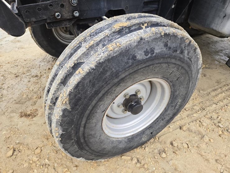 case-ih-5220-image-14