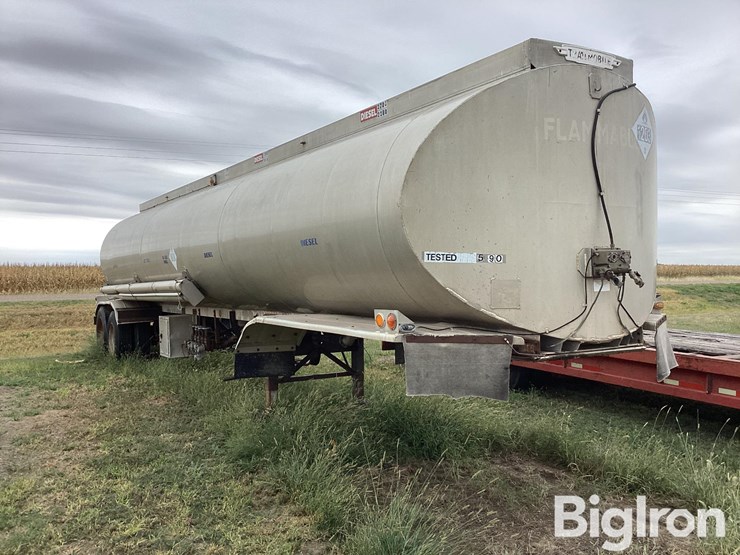 1969-trailmobile-trailer-image-3