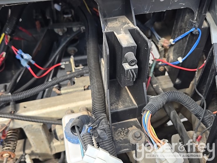 2020-club-car-carryall-1700-image-48