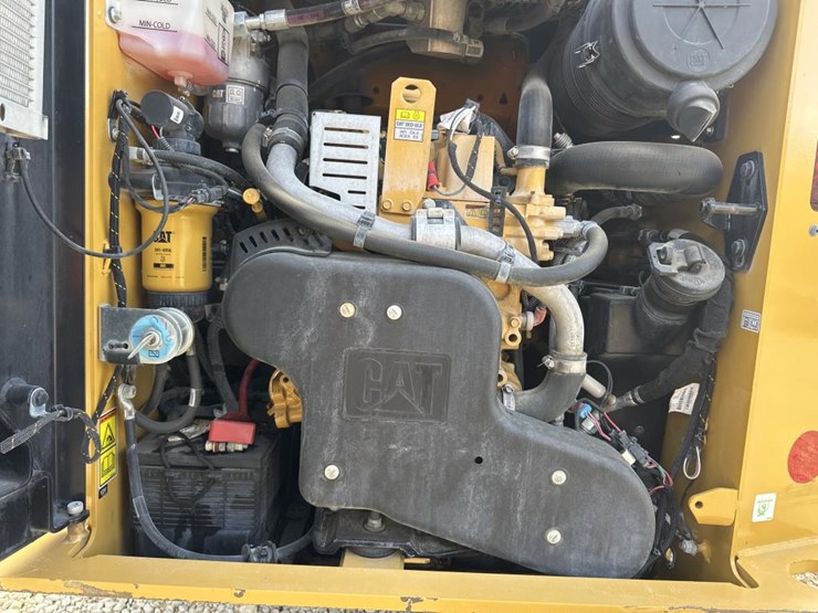 caterpillar-236d3-image-28