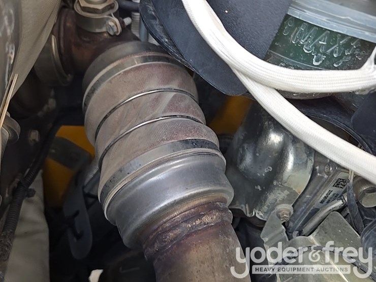 2017-jcb-510-56-image-91