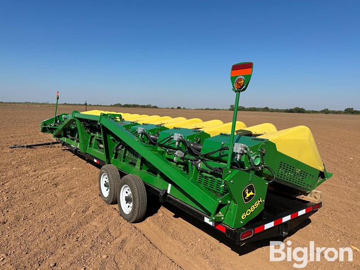 2018-john-deere-608sh-image-7