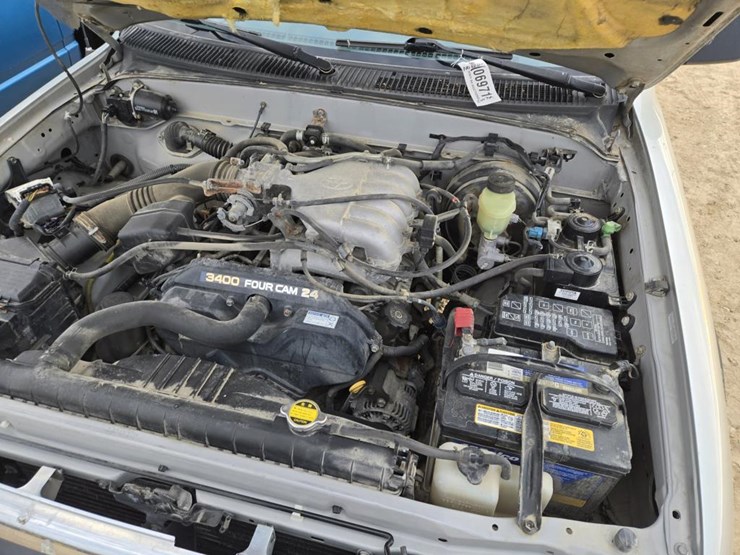 2000-toyota-tacoma-image-21