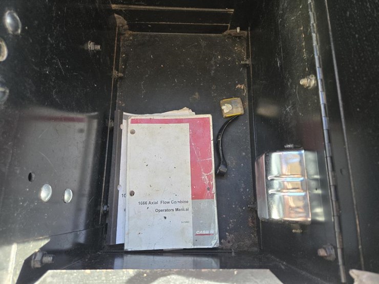 case-ih-1666-image-31
