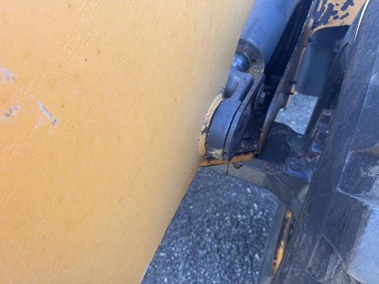 case-621f-xr-image-14