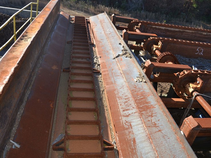 23'-heavy-duty-endwise-log-trough-w/-ladder-back-chain-w/-10hp-heavy-duty-drive-w/-steel-support-to-the-ground-image-1