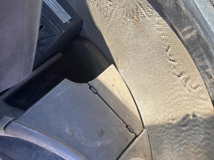 case-621f-xr-image-47