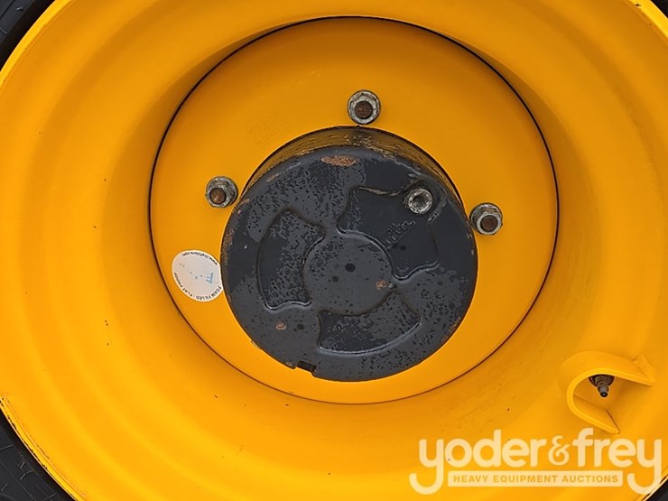 2017-jcb-510-56-image-38