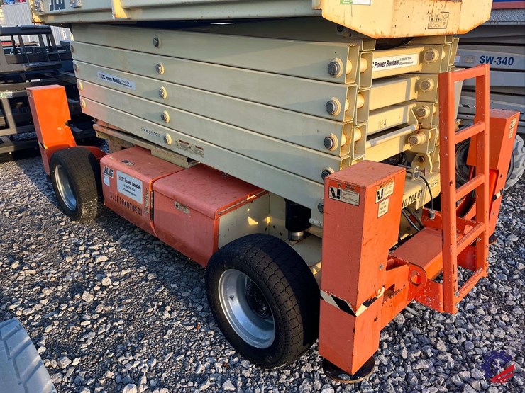 2021-jlg-4069le-image-32