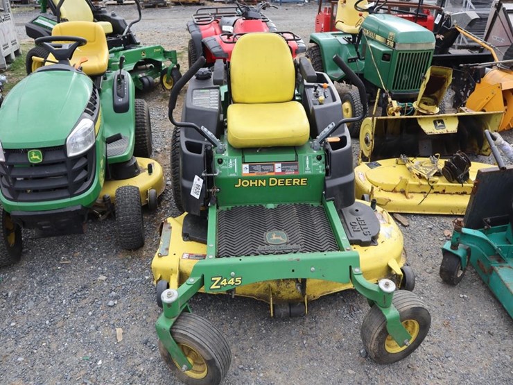 john-deere-z445-image-3
