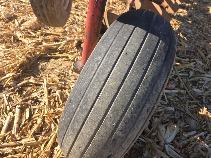 white-6-bottom-plow-image-16