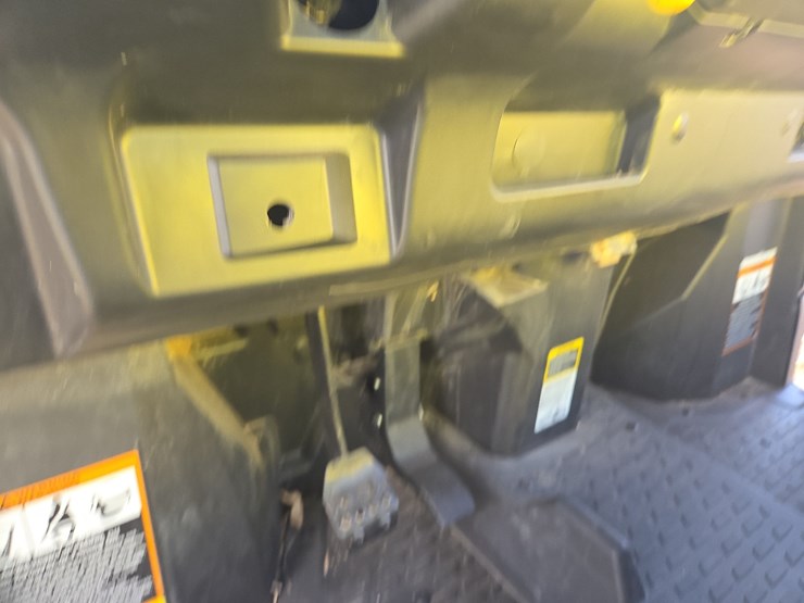 jd-xuv-835m-utv-image-20