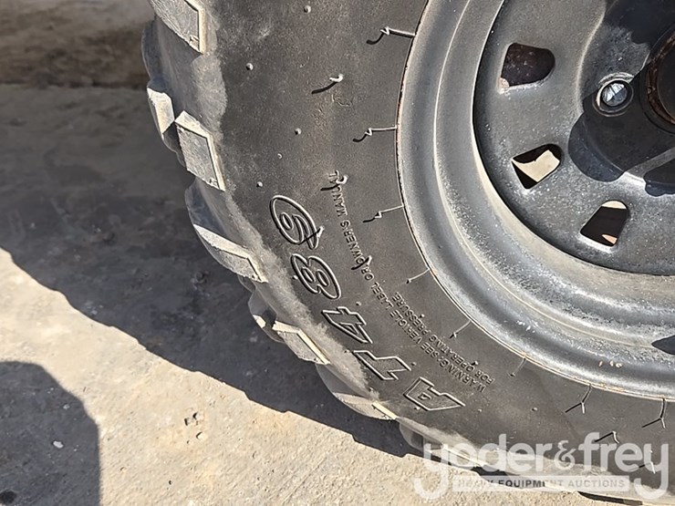 2019-club-car-carryall-1700-image-44