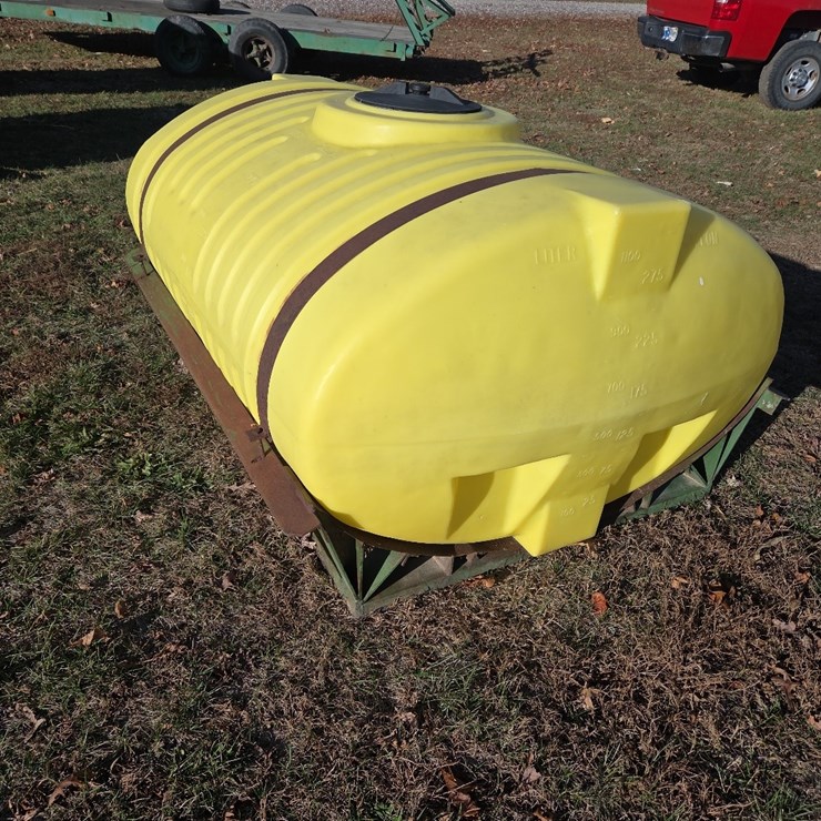 300 gallon poly tank on frame