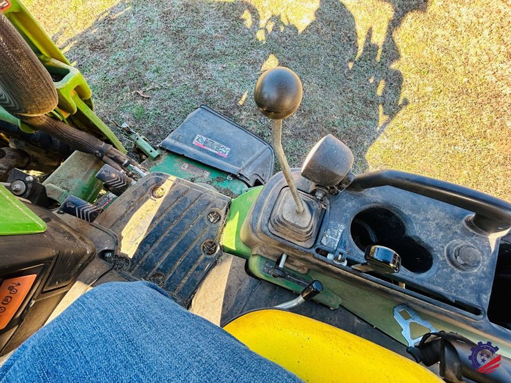 2016-john-deere-1025r-image-88