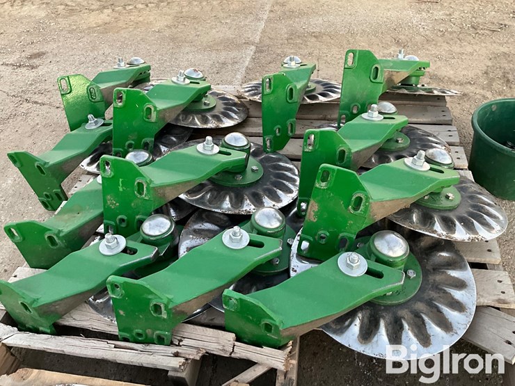 2022-john-deere-1795-image-17