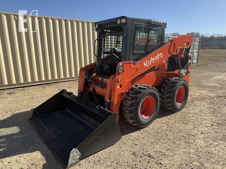 2023-kubota-ssv75-image-3