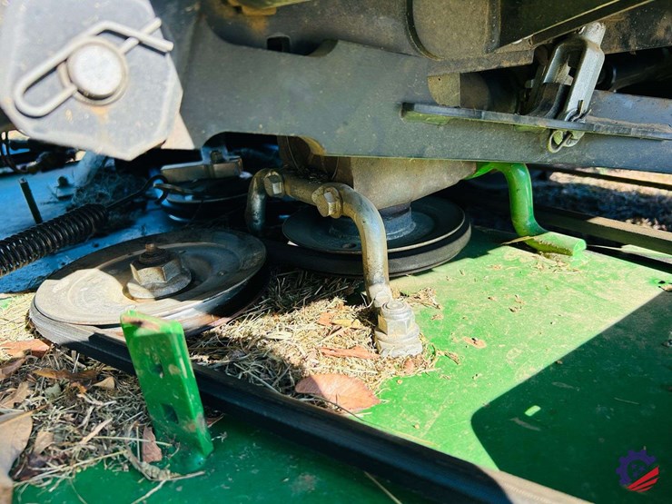 2016-john-deere-1025r-image-32