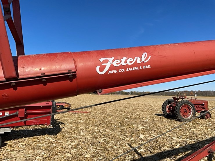 8”x60’-feterl-swing-away-auger-image-10