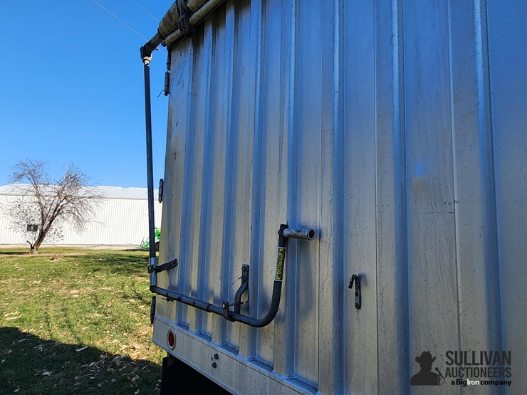 1994-international-9400-eagle-image-16