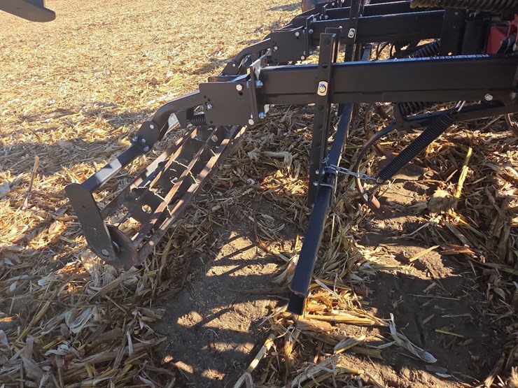 case-ih-200-image-23