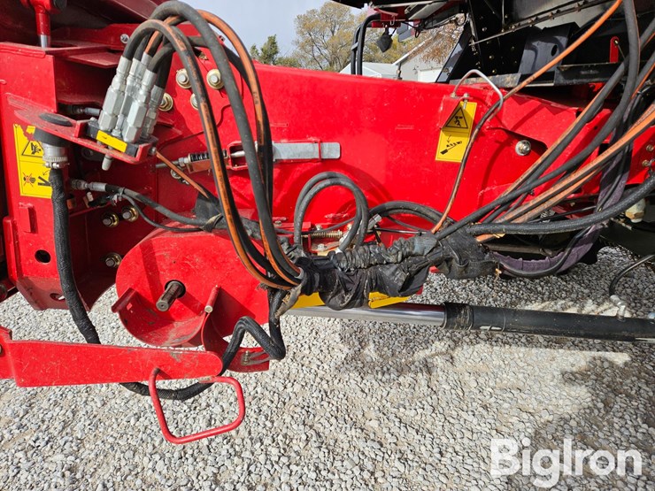 2015-case-ih-5140-image-13