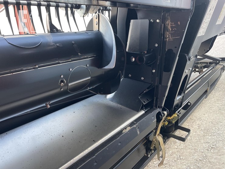 2024-case-ih-fd240-image-14