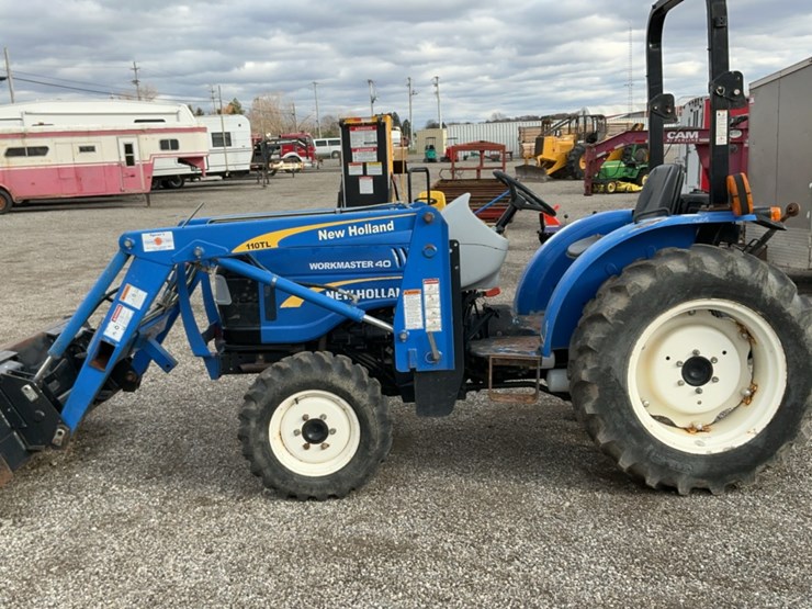 2013-new-holland-workmaster-40-image-1