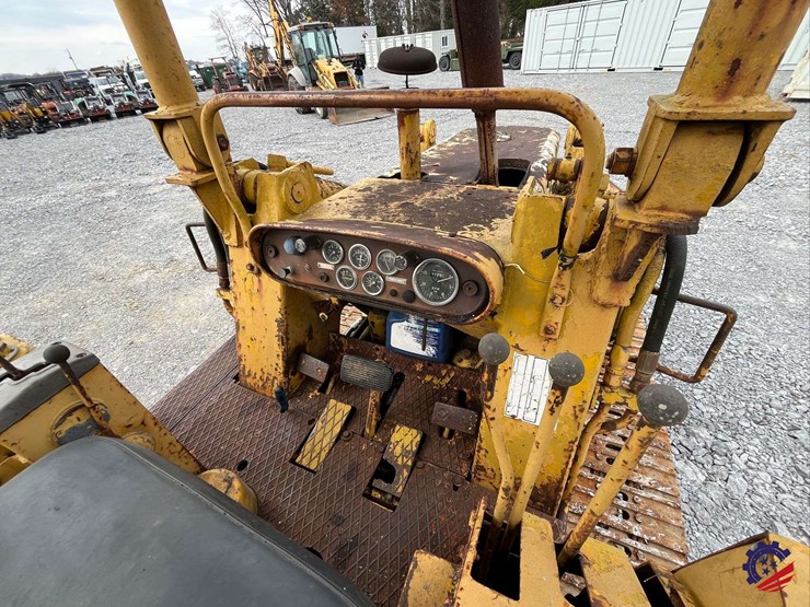 massey-ferguson-300-image-38