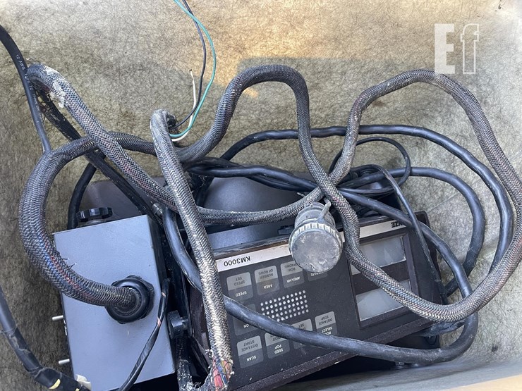 1997-kinze-2600-image-10