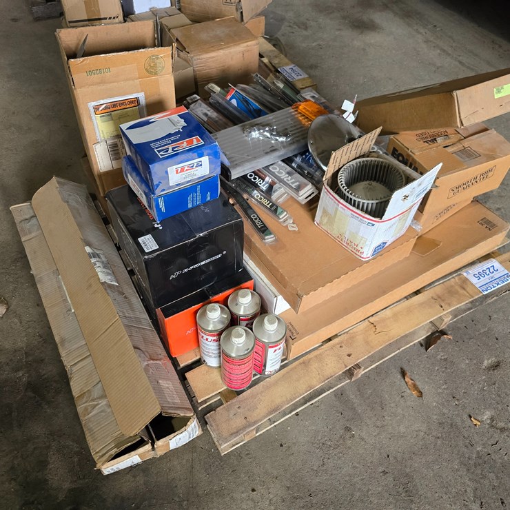 #22395 • Misc Truck Parts