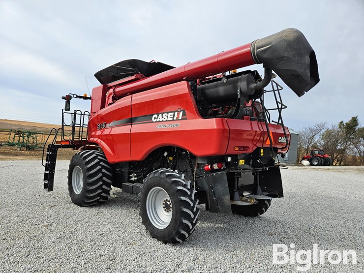 2015-case-ih-5140-image-7