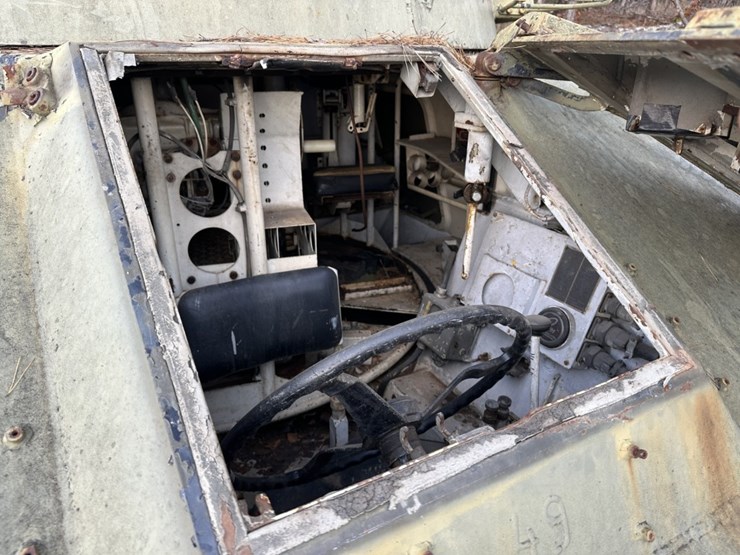 2118-ford-300-image-13