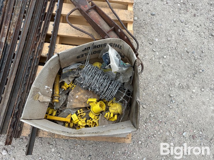 fencing-materials-assortment-image-20