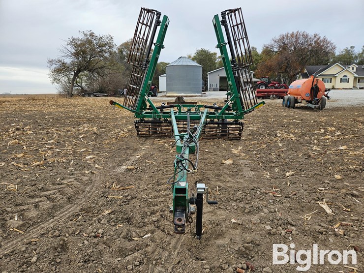 great-plains-2330sc-30'-wide-seedbed-conditioner-image-2