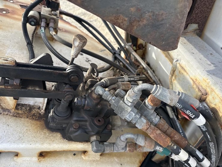 2015-altec-dc1317hp-image-36