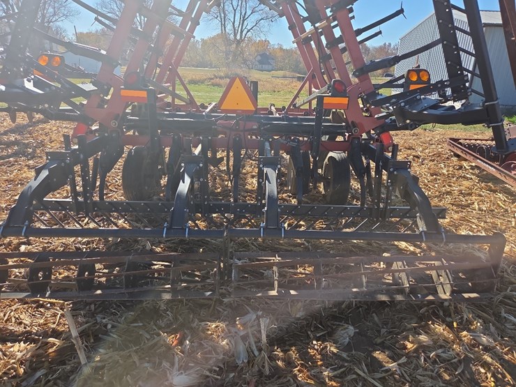 case-ih-200-image-16