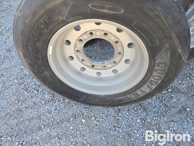 goodyear-445/50r22.5-super-single-tires-on-aluminum-wheels-image-11
