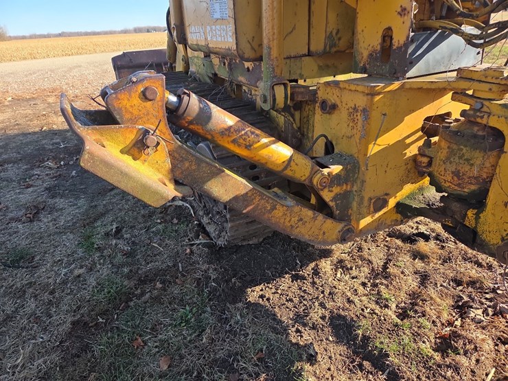 jd-455e-track-loader-w/-backhoe-image-28