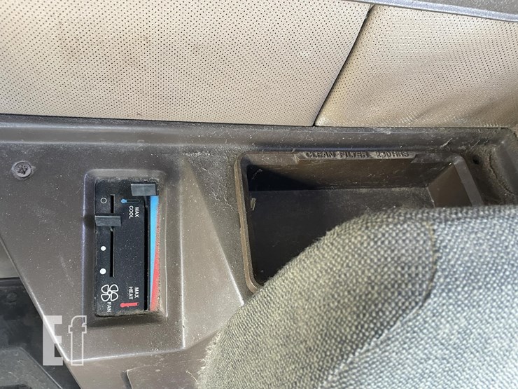 1995-john-deere-9500-image-51