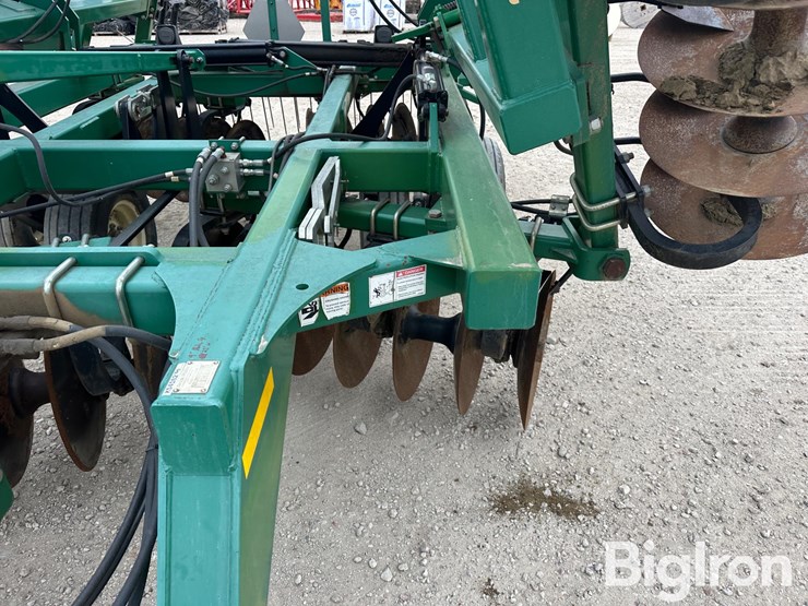 great-plains-3323-tandem-disk-image-15