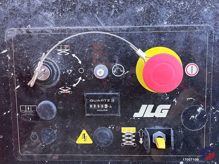 2021-jlg-4069le-image-19