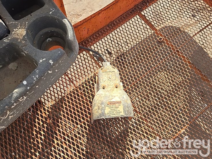 2015-jlg-600aj-image-14