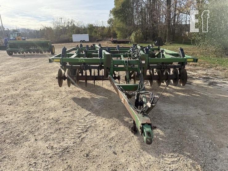 john-deere-714-image-2