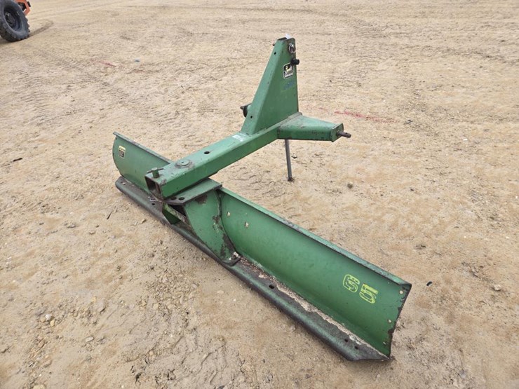 john-deere-8-image-3