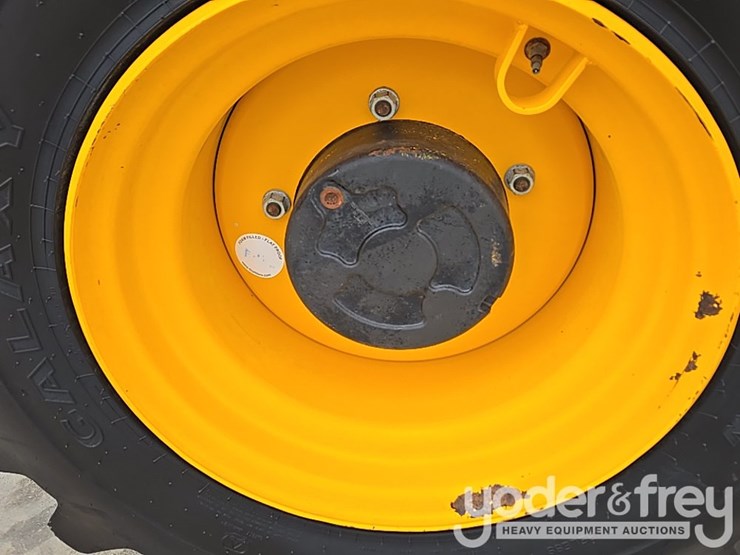 2017-jcb-510-56-image-17